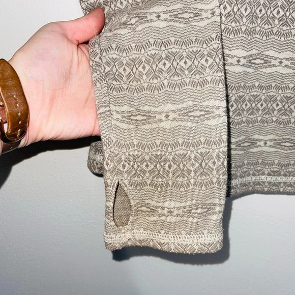 Eddie Bauer Tan & Cream Aztec Print Quarter Zip Sweatshirt Large Women’s - Picture 4 of 13